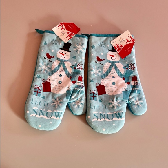 Other - Christmas Snowman oven mitts -Two- Tags on - no flaws- Have not been used.
